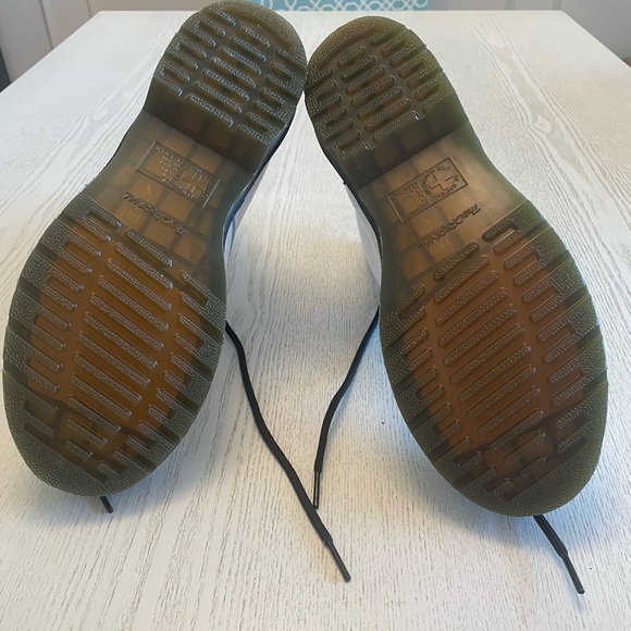 Dr.Martens 1460 8 Eye Leather Boots WHITE SMOOTH Sz 9 - Picture 4 of 5